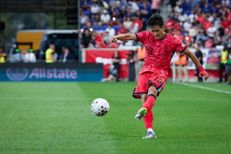 HARRISON, NEW JERSEY - SEPTEMBER 06: Lee Tae-seok #13 of the Korea Republic passes the ball in the first half of the International Friendly against the United States at Sports Illustrated Stadium on September 06, 2025 in Harrison, New Jersey. (Photo by Ira L. Black/USSF/Getty Images)